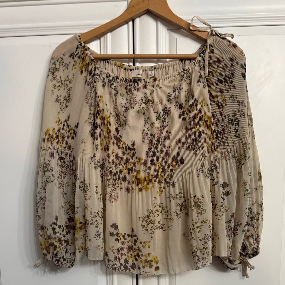 Aritzia Wilfred Size Small Talence Blouse Cream Floral Off the Shoulder Boho